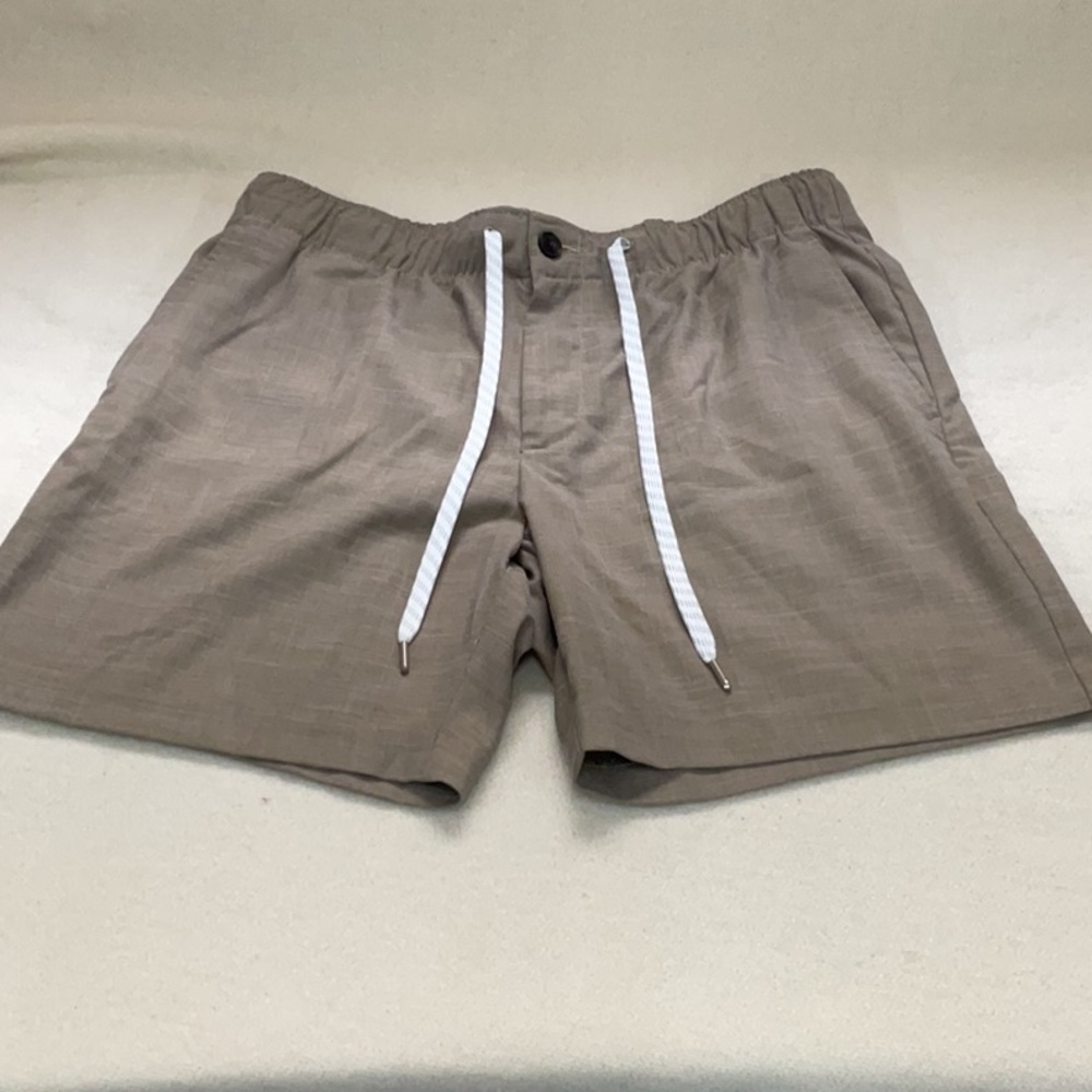 EUC Mens Perry Ellis khaki shorts